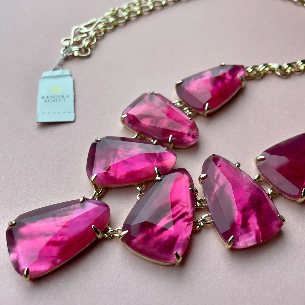 Kendra Scott Harlie Necklace Pink Berry Burgundy Illusion 14k Gold Plated NWT - Picture 3 of 16